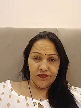 simmy14321 online show from June 30, 2026, 3:13 pm