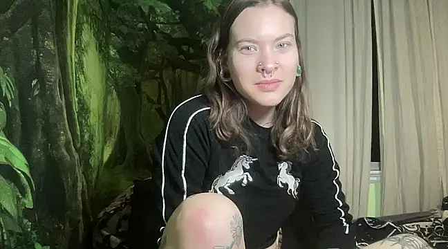 mo0ngoddess online show from January 26, 2025, 2:24 am