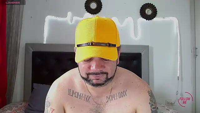 Snapshot of perverseveteranmanxxx chatting on October 21, 2025, 3:46 pm perverseveteranmanxxx online show from October 21, 2025, 3:46 pm