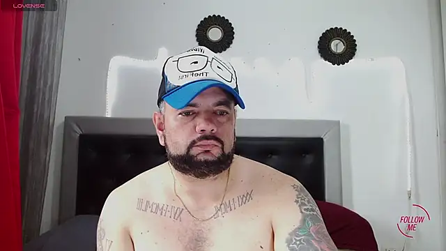 Snapshot of perverseveteranmanxxx chatting on November 10, 2025, 3:22 pm perverseveteranmanxxx online show from November 10, 2025, 3:22 pm