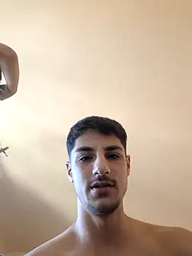 xxxcrystian online show from June 8, 2026, 3:23 pm