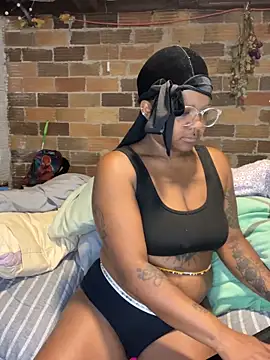 angelbby  online show from June 15, 2026, 2:41 pm