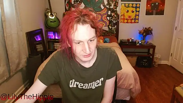 lilythehippie online show from May 27, 2026, 5:32 pm
