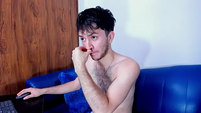 kavencastro online show from June 25, 2026, 4:56 am