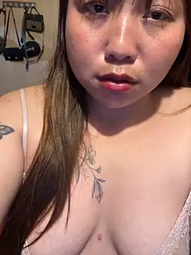 Marina-sexyy online show from May 12, 2026, 8:33 am