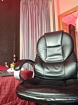 GrayAndrews online show from June 11, 2026, 2:53 am