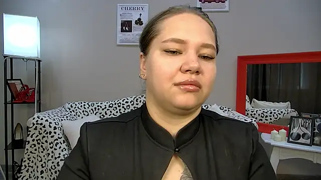 DianaKristol online show from June 30, 2026, 6:25 am