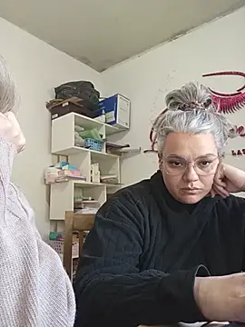 Snapshot of Lulitahot chatting on May 19, 2026, 3:40 pm Lulitahot online show from May 19, 2026, 3:40 pm