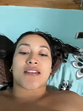 Tatiana123  online show from May 27, 2026, 4:31 am