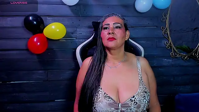 Snapshot of Victoria_kyler chatting on July 3, 2026, 3:35 am Victoria kyler online show from July 3, 2026, 3:35 am