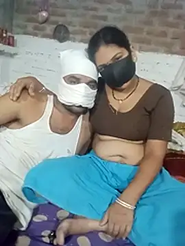 Hindicouple1 online show from July 4, 2026, 3:29 pm