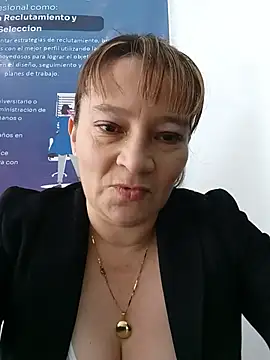 Snapshot of KAREN--03 chatting on June 6, 2026, 2:33 pm KAREN--03 online show from June 6, 2026, 2:33 pm