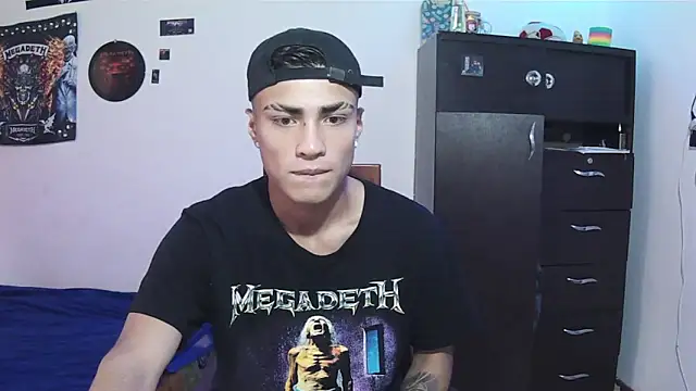 Snapshot of Fenix_hardcock chatting on June 3, 2026, 2:33 pm Fenix hardcock online show from June 3, 2026, 2:33 pm