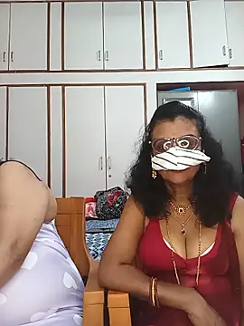 Snapshot of Kannada_telugu_lesbians chatting on June 11, 2026, 5:00 pm Kannada telugu lesbians online show from June 11, 2026, 5:00 pm