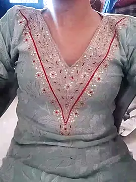 sexy rubina89 online show from May 23, 2026, 8:18 am