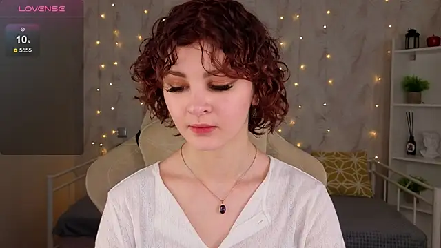 Kira  Fluffy online show from June 14, 2026, 2:24 am