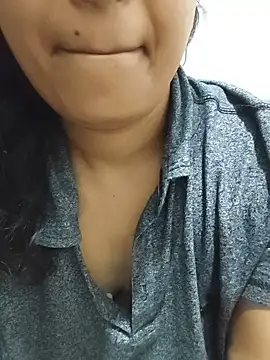 Snapshot of Radhika_rekha_kannada chatting on May 21, 2026, 1:12 am Radhika rekha kannada online show from May 21, 2026, 1:12 am