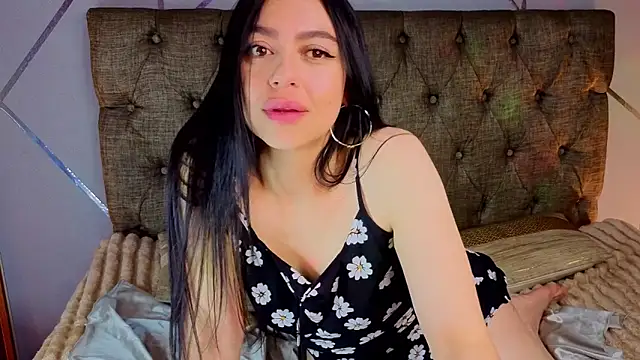liisa thompson  online show from June 10, 2026, 2:05 pm