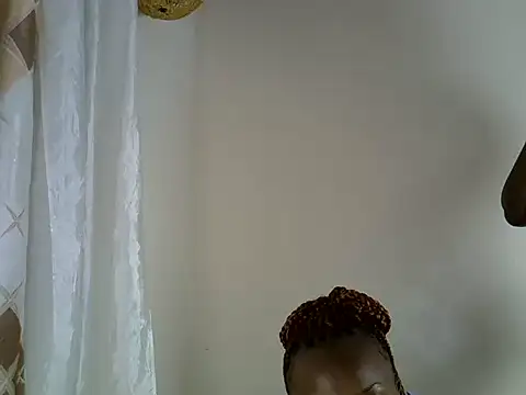 Sexxy lulu online show from June 14, 2026, 1:58 am