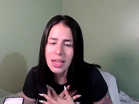 gleypuentes online show from November 4, 2025, 4:22 am