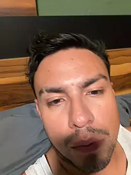 Snapshot of FrancBastien chatting on May 25, 2026, 3:23 am FrancBastien online show from May 25, 2026, 3:23 am