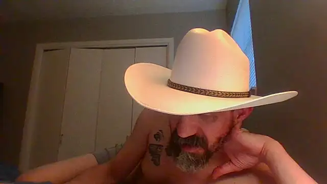 Snapshot of old_Domino chatting on June 8, 2026, 12:27 pm old Domino online show from June 8, 2026, 12:27 pm
