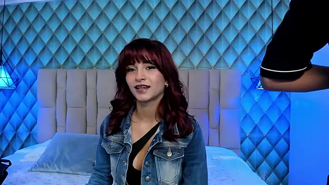 Snapshot of Sofia-Ethan chatting on July 1, 2026, 6:07 pm Sofia-Ethan online show from July 1, 2026, 6:07 pm
