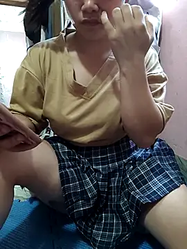 Ninaa01 online show from May 28, 2026, 7:16 am