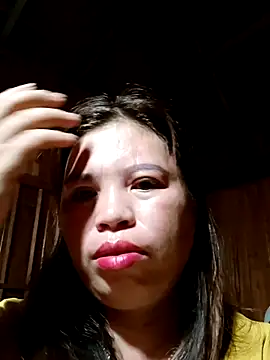 -Yeyi- online show from June 15, 2026, 9:28 pm