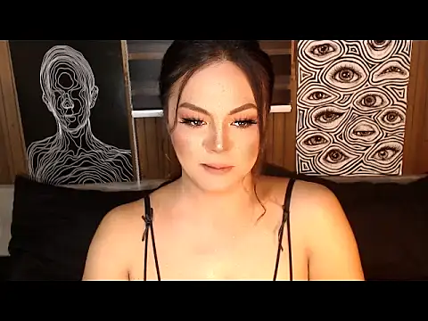 AmberMoorets online show from July 16, 2026, 2:39 am