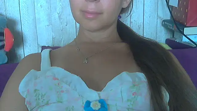 Bella--White online show from June 25, 2026, 7:13 am