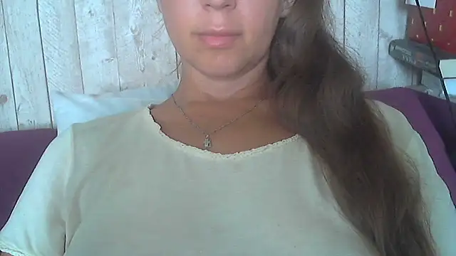 Bella--White online show from July 7, 2026, 7:09 am
