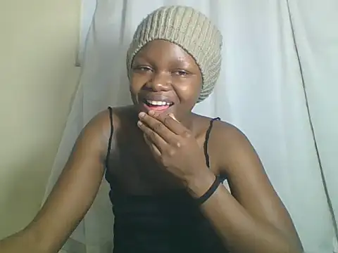 Snapshot of Sweetgal2025 chatting on July 5, 2026, 3:13 am Sweetgal2025 online show from July 5, 2026, 3:13 am