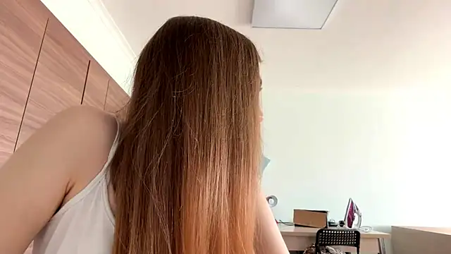 LaurindaStalford online show from June 27, 2026, 3:06 pm