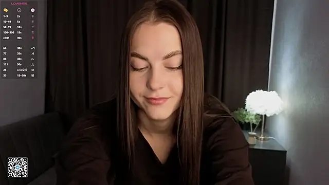 CarolannMirjah online show from June 23, 2026, 4:21 am