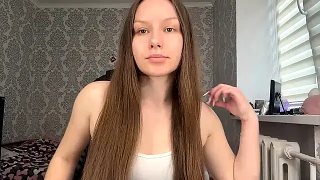 Snapshot of ShaylaChong chatting on June 18, 2026, 7:30 am ShaylaChong online show from June 18, 2026, 7:30 am