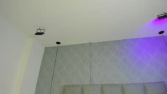 Kimberlyy- online show from May 21, 2026, 11:50 am