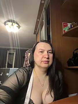EvaBeautyXxX online show from June 7, 2026, 10:57 pm