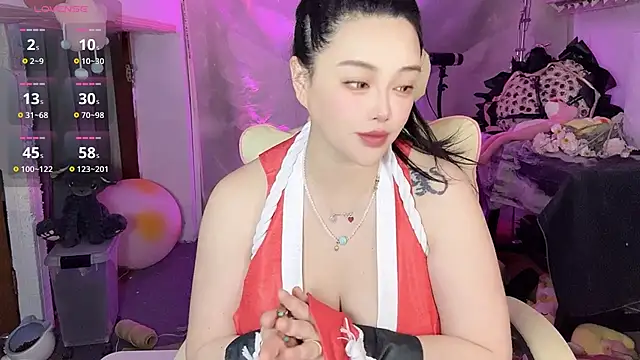 jiuer668 online show from June 23, 2026, 3:21 pm