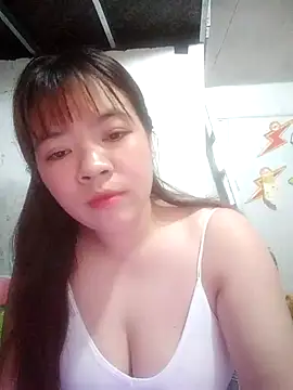 Loleml01 online show from May 25, 2026, 9:48 am
