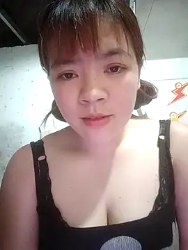 Loleml01 online show from May 27, 2026, 3:47 am