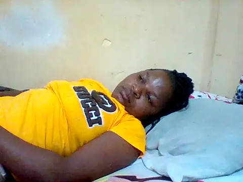 Camilla-Sweets online show from June 15, 2026, 3:53 am