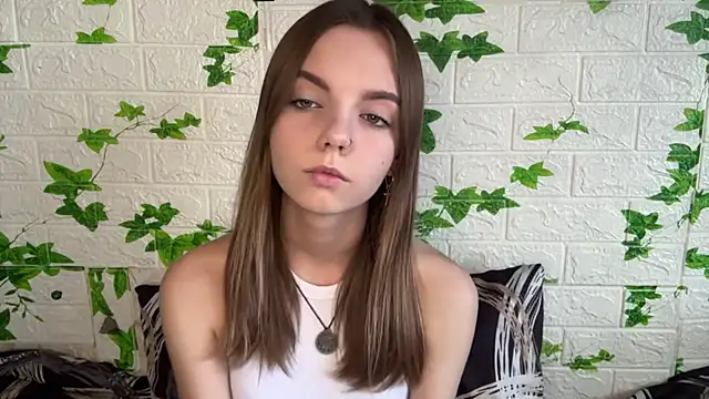LisaPorse online show from June 26, 2026, 2:10 pm