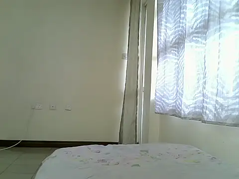 Snapshot of Sweetbrowna chatting on June 11, 2026, 6:33 am Sweetbrowna online show from June 11, 2026, 6:33 am