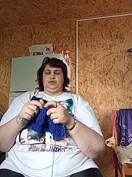 LisichkaOksana online show from June 23, 2026, 9:07 am