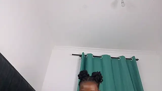 Snapshot of Dream_Girlz chatting on June 8, 2026, 7:14 pm Dream Girlz online show from June 8, 2026, 7:14 pm