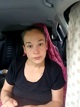 adelinegirly online show from June 12, 2026, 5:17 am