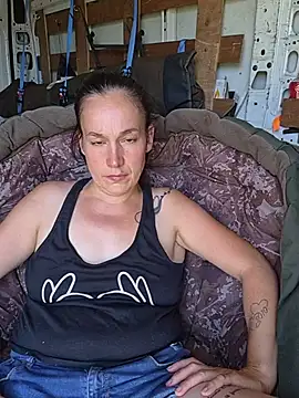 adelinegirly online show from July 9, 2026, 1:59 pm