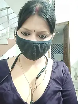 Snapshot of ZOYA-STRIP chatting on June 18, 2026, 4:11 pm ZOYA-STRIP online show from June 18, 2026, 4:11 pm
