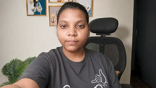 juicybillo85 online show from May 17, 2026, 5:53 pm